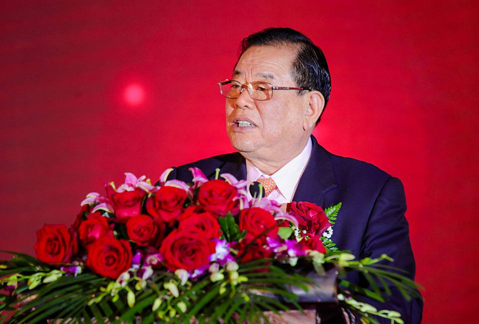 德業(yè)人將用心堅(jiān)守使命,<br>為實(shí)現(xiàn)夢(mèng)想不懼櫛風(fēng)沐雨、砥礪前行。